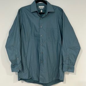 Royal herringbone Van Heusen regular fit men’s dress shirt 15 1/2 32/33